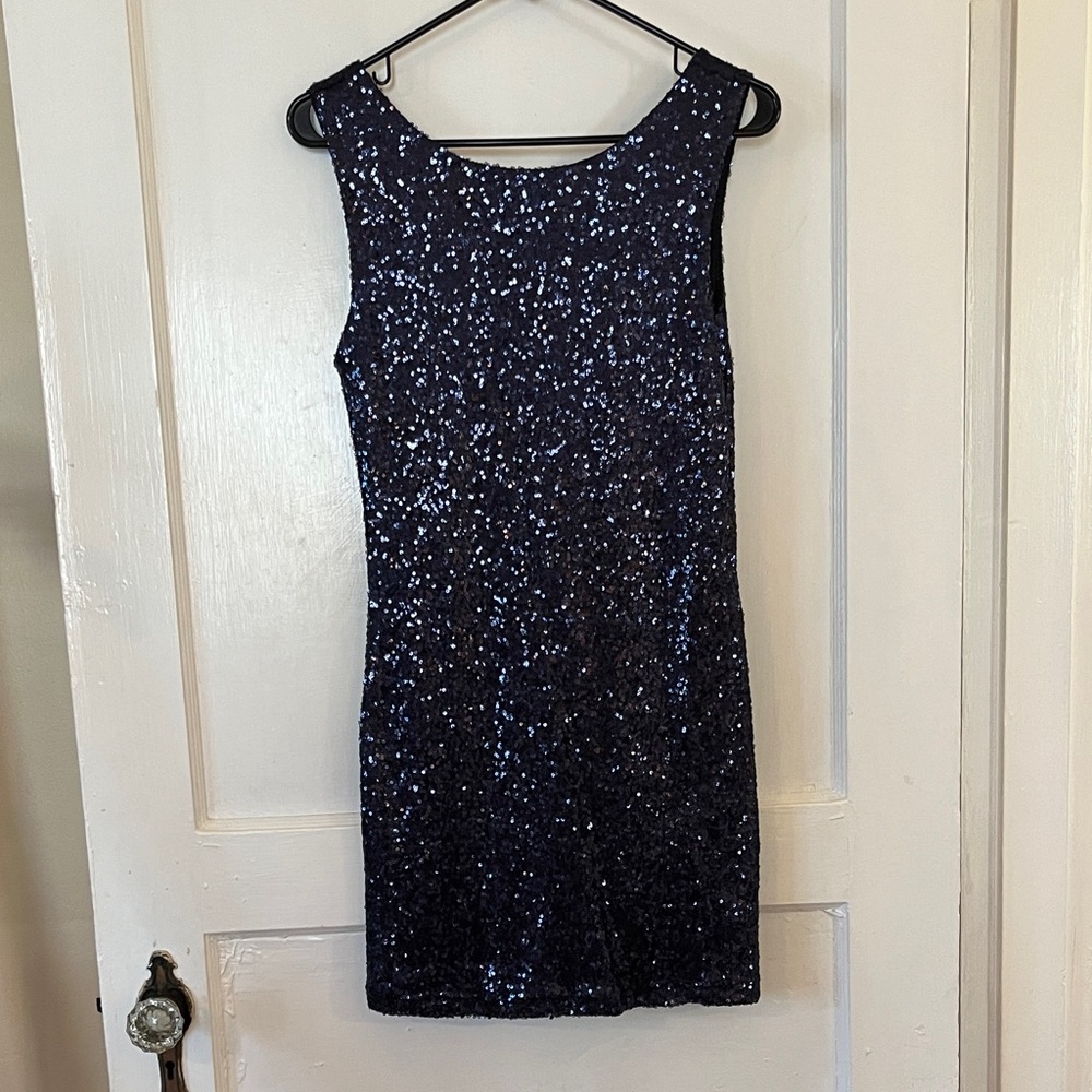 Elegant Sequin cocktail Dress in Dark Purple